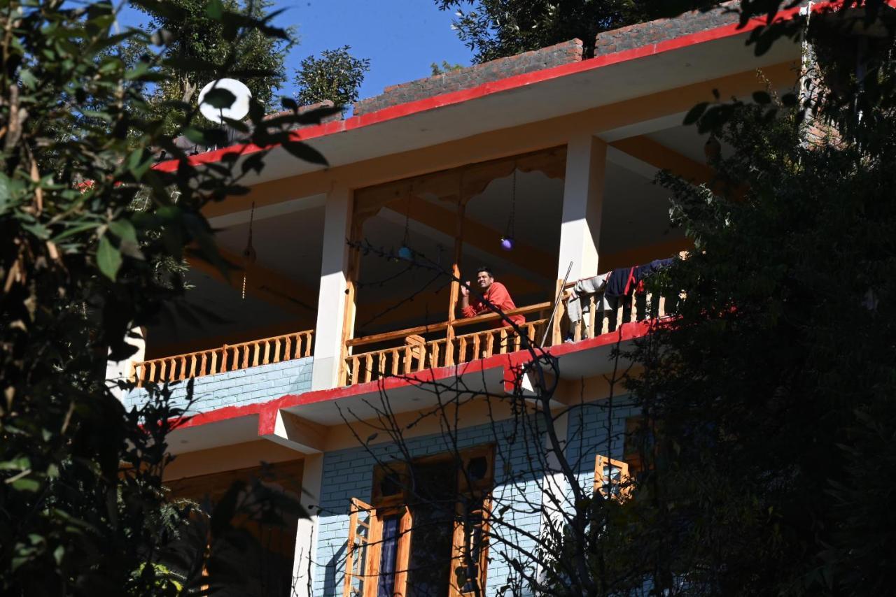 Mozo Inn&Cafe Jibhi Banjar Exterior photo