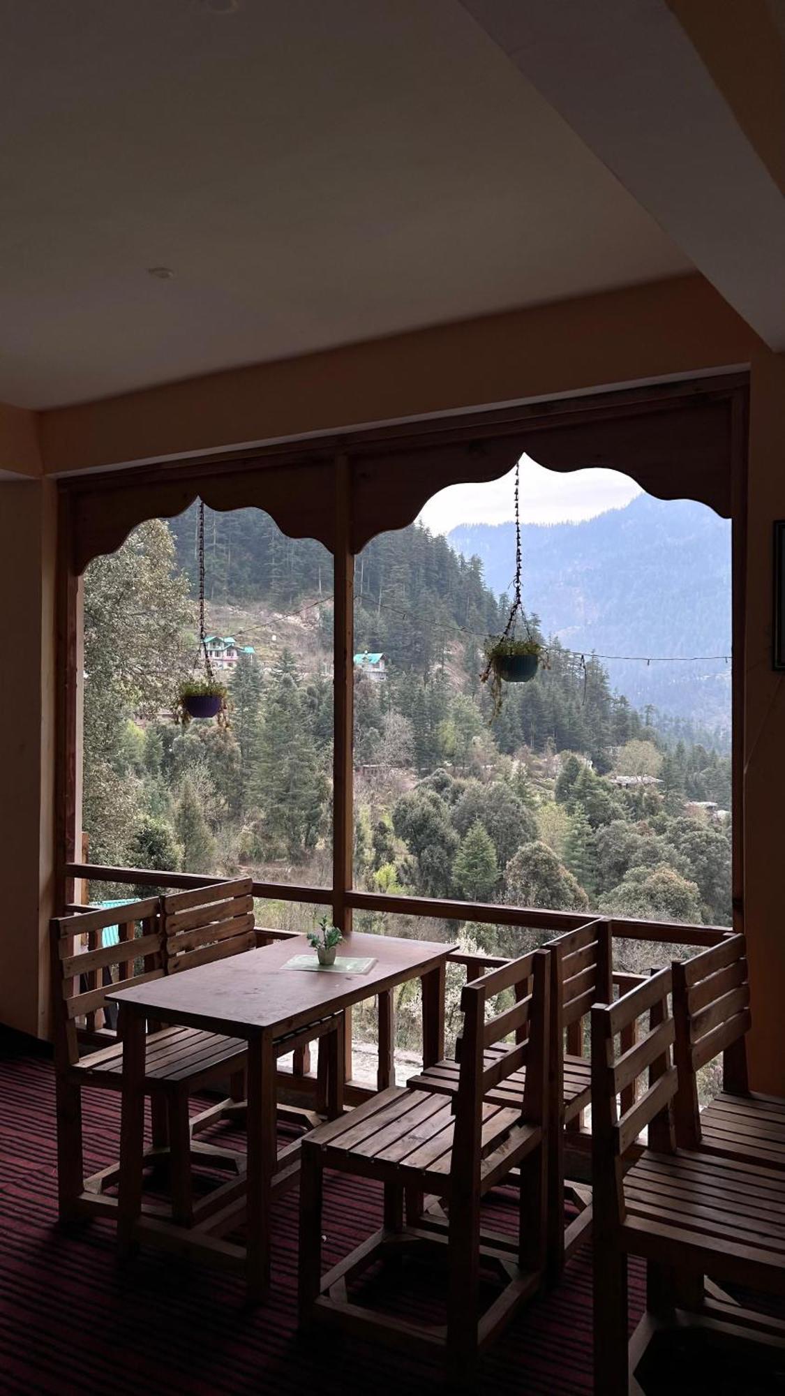 Mozo Inn&Cafe Jibhi Banjar Exterior photo
