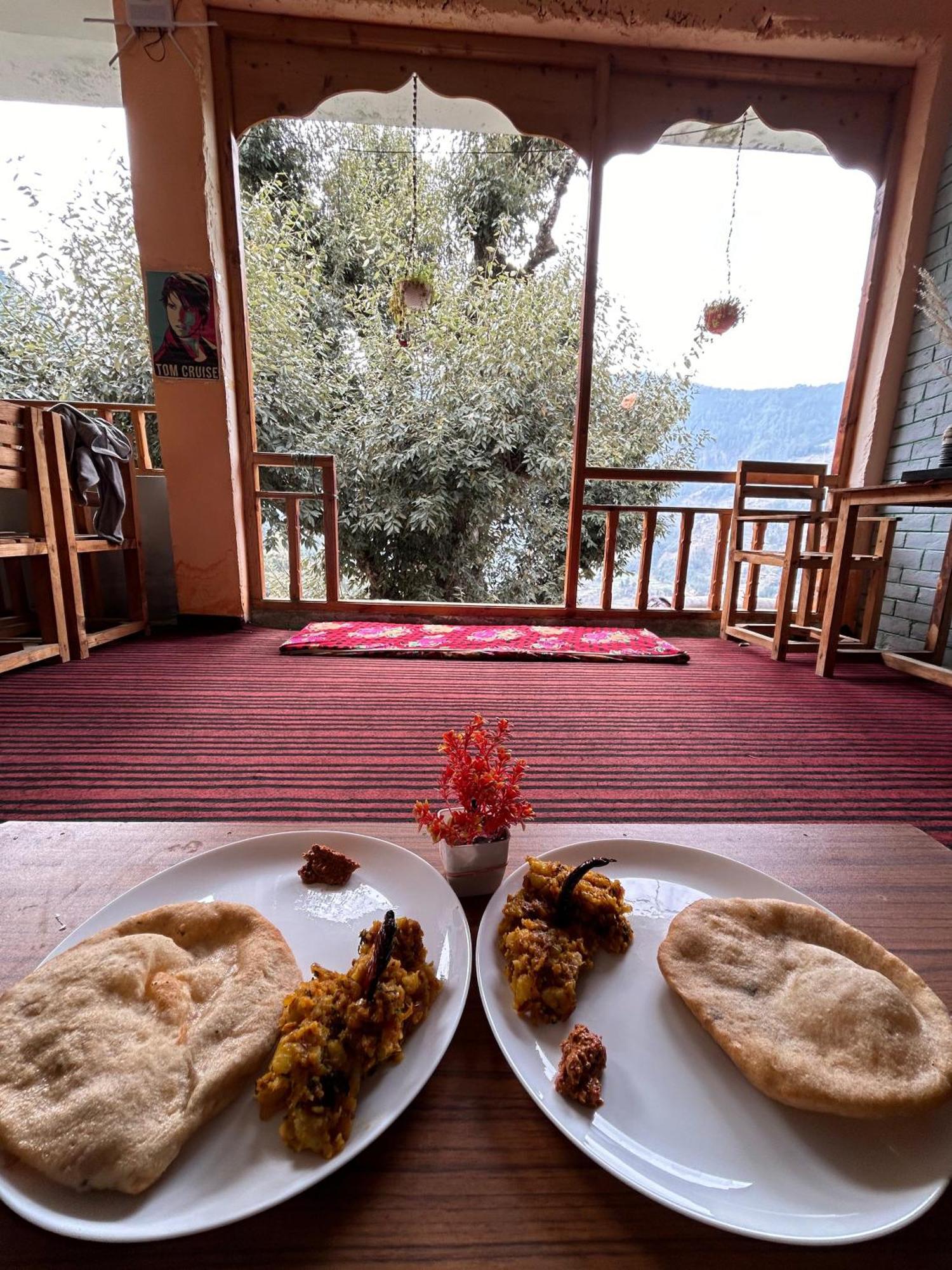 Mozo Inn&Cafe Jibhi Banjar Exterior photo